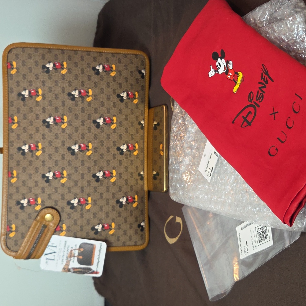 GUCCI 2020 DIsney Collaboration 2-way bag highly collectable excellent condition